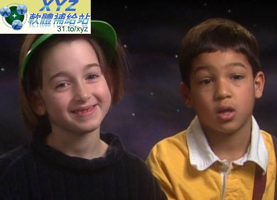 Goodnight Moon 晚安,月亮!及其他睡前故事 01-12集(完) 英語發音 幼兒教學版(適用任何家用DVD播放機)(DVD版)